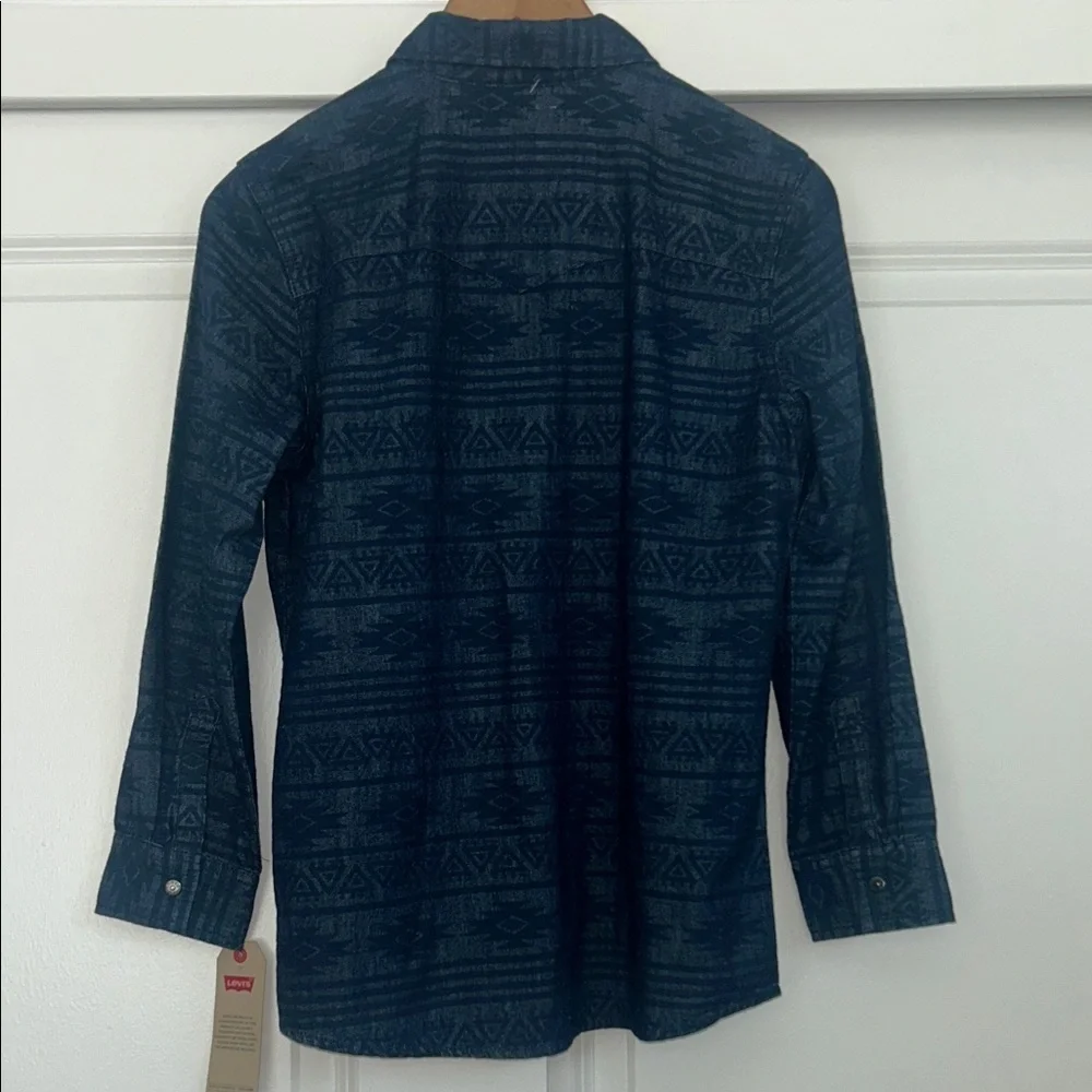 🆕 Levi's Navy Geometric Button-Up Shirt